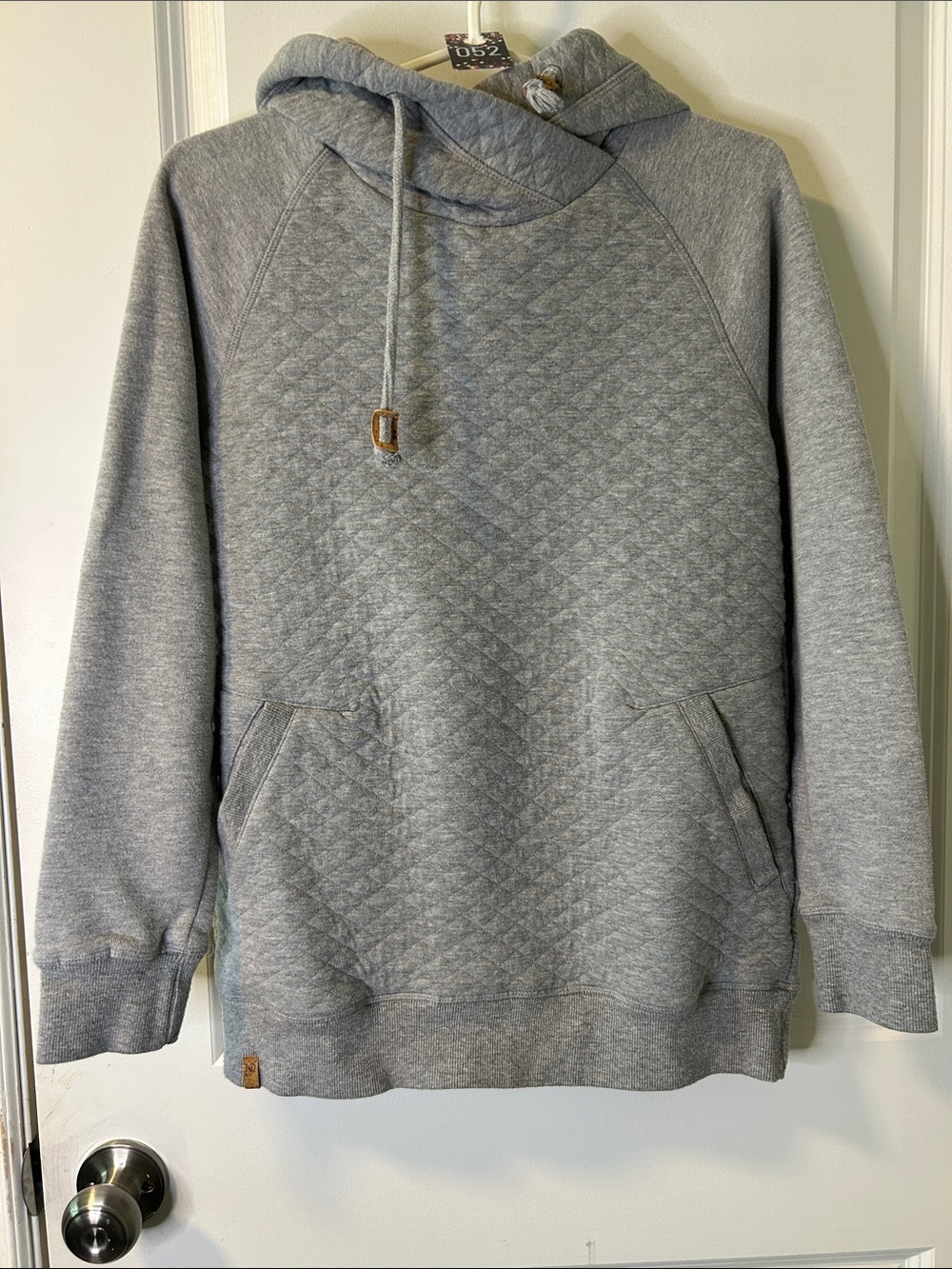 52. tentree Quilted Light Gray Hooded Pullover